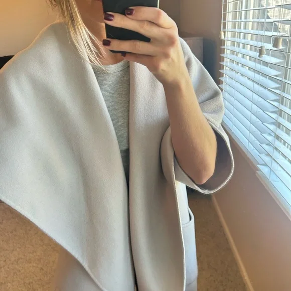 LAMARQUE Penelope Cape Jacket XS/S — RARE — Excellent Condition - Picture 4 of 11